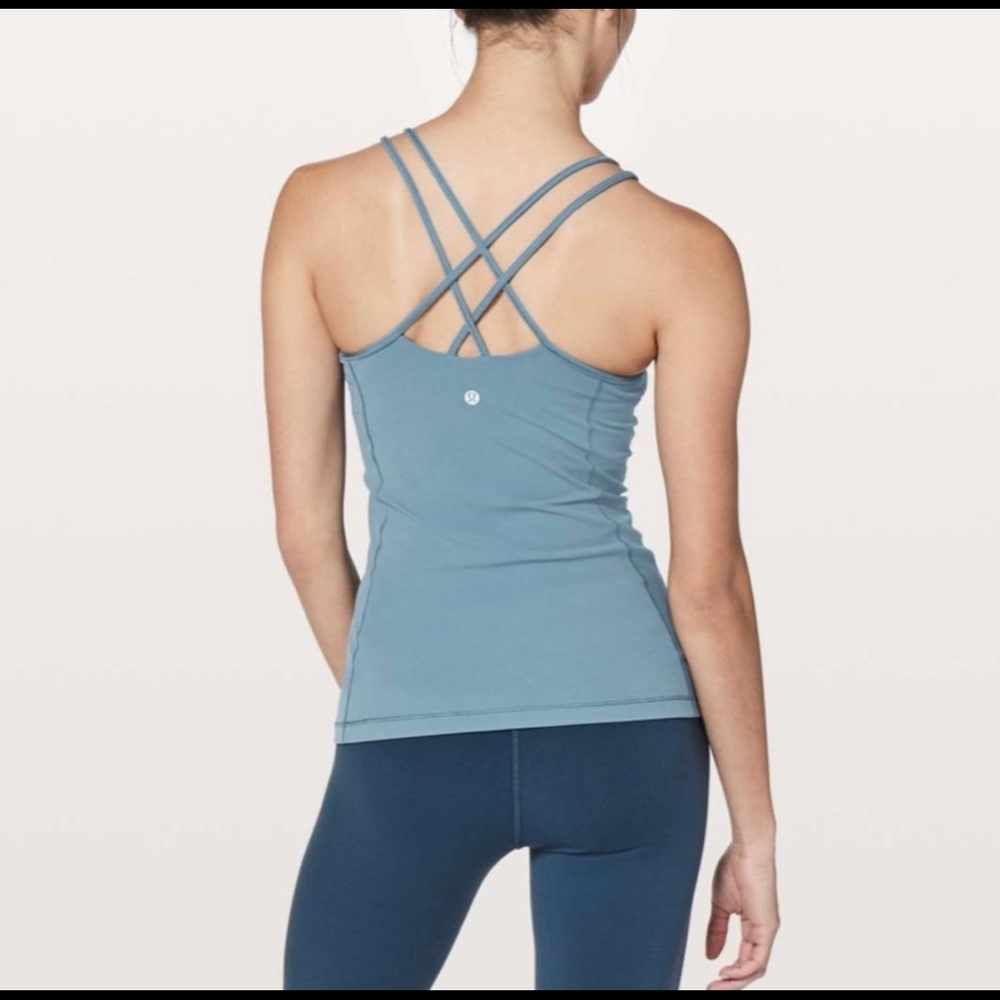 Lululemon workout tank - Picture 1 of 4